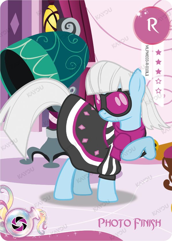 Fluttershy MLPME02-R-025L1 card from Fun Moments Edition Series 3