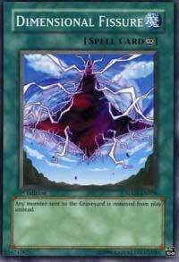 Dimensional Fissure SDDE-EN028 card from Structure Deck: The Dark Emperor
