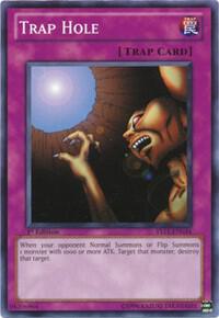 Trap Hole YS11-EN034 card from Starter Deck: Dawn of the Xyz