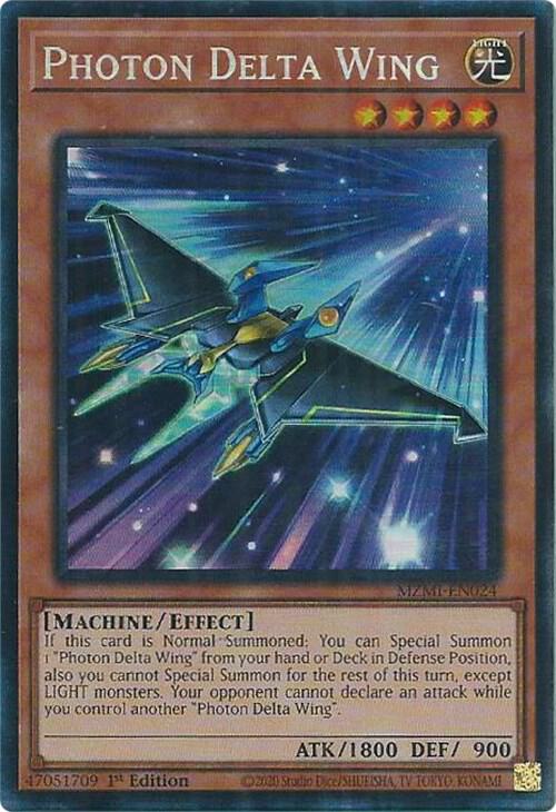 Photon Delta Wing (CR) MZMI-EN024 card from Maze of Millennia