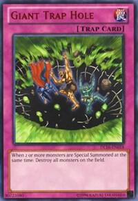 Giant Trap Hole (Red) DL16-EN017 card from Duelist League Promo