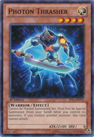 Photon Thrasher (Starfoil) SP14-EN007 card from Star Pack 2014