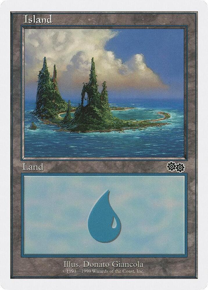Island (111) card from Battle Royale Box Set