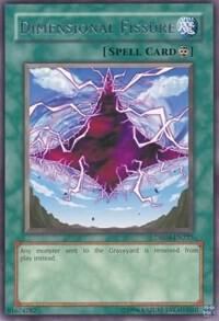 Dimensional Fissure DR04-EN227 card from Dark Revelation Volume 4